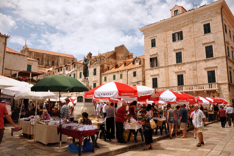 What To Do In Dubrovnik Old Town | Green Maket